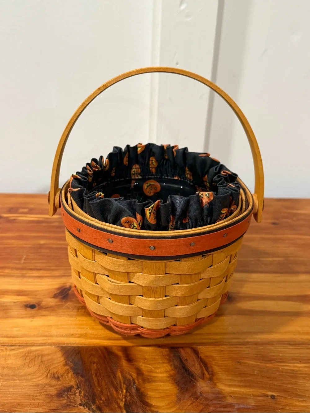 Vintage 1997 Longaberger Boo Round Basket w/ Fabric & Plastic Liners